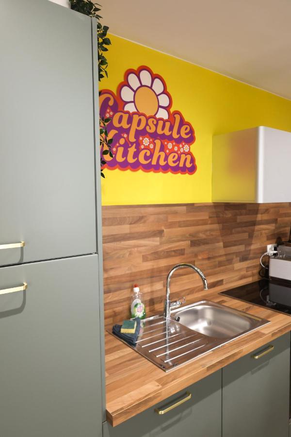 Capsule Groovy-Jacuzzi-Sauna-Billard-Netflix- Nintendo Switch & Jeux Mons Exteriér fotografie