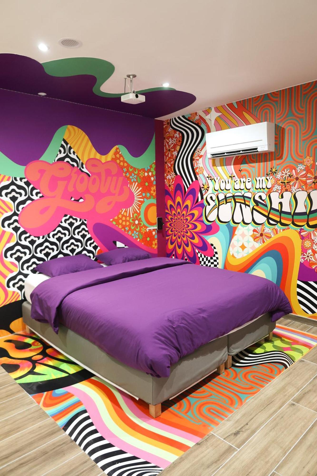 Capsule Groovy-Jacuzzi-Sauna-Billard-Netflix- Nintendo Switch & Jeux Mons Exteriér fotografie