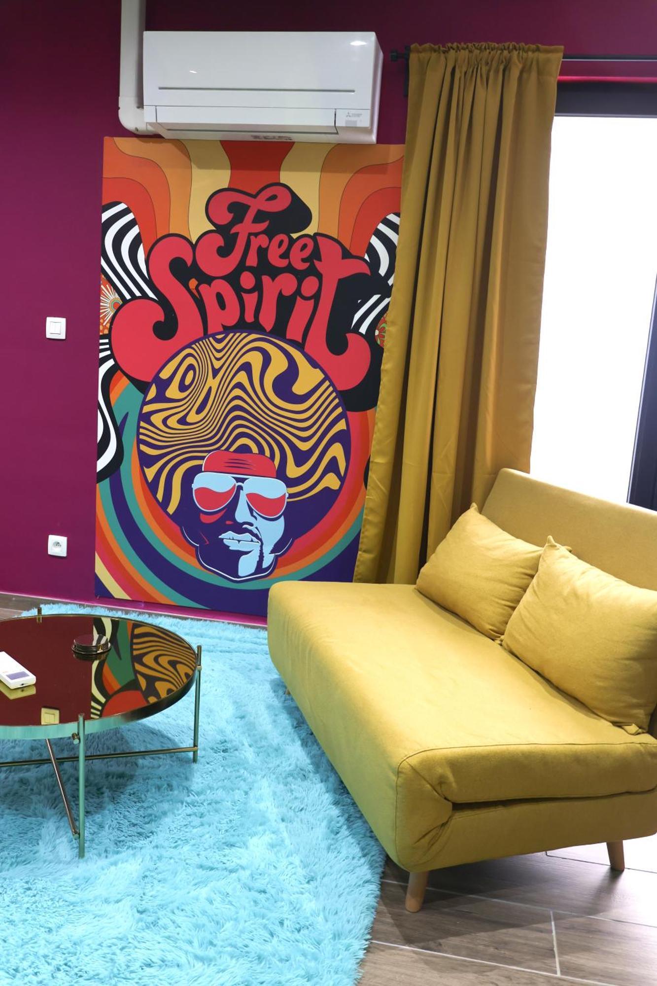 Capsule Groovy-Jacuzzi-Sauna-Billard-Netflix- Nintendo Switch & Jeux Mons Exteriér fotografie